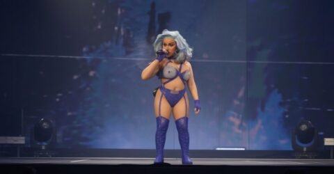 Cardi B a purtat o salopetă Jean Paul Gaultier ce seamănă cu un maiou