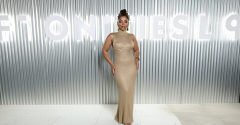 Chloe Bailey a uimit într-o rochie Amiri complet transparentă la petrecerea Vanities