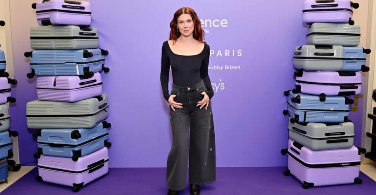 Millie Bobby Brown cucerește Florența cu o ținută de la brandul ei Florence by Mills
