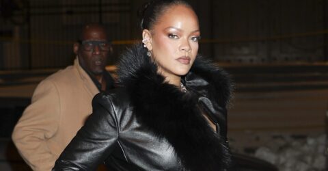 Rihanna transformă un palton Dior în rochie cu un șliț spectaculos pentru W Magazine