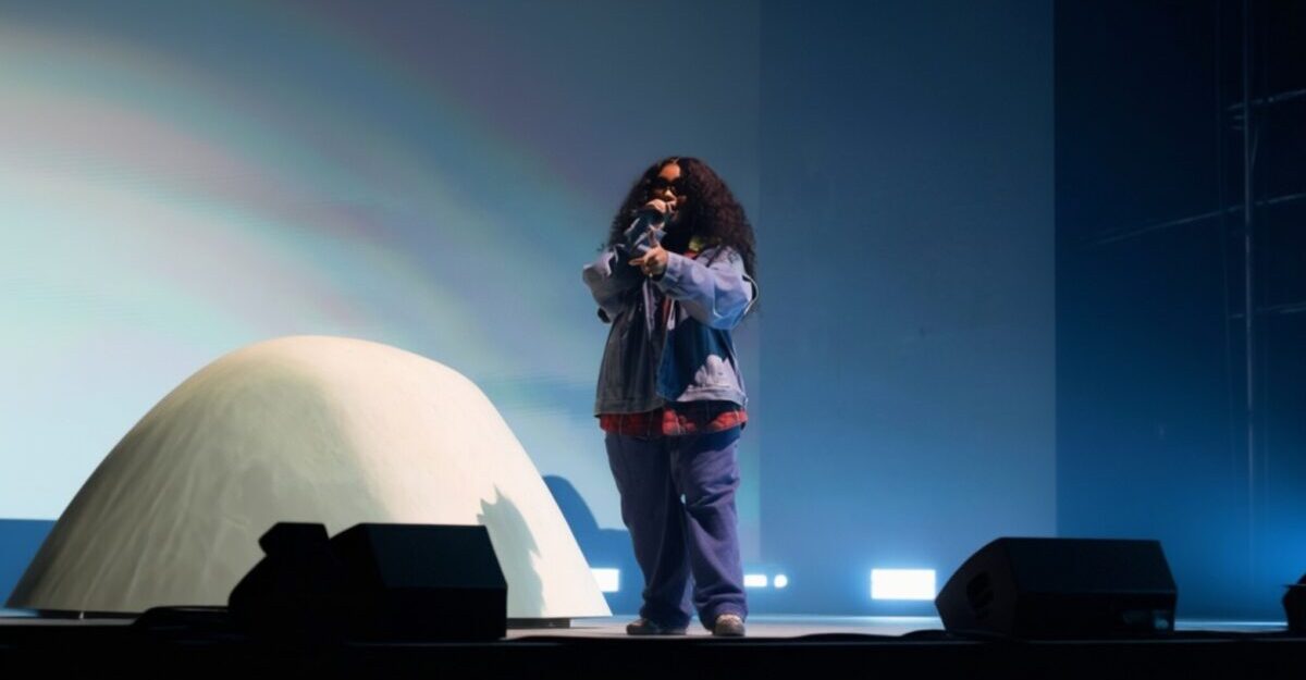 SZA a incins Instagramul intr-un bikini minuscul purtat la Coachella