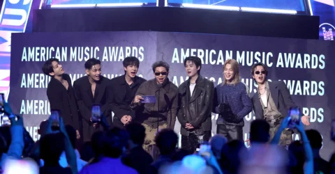 BTS revine la American Music Awards dupa patru ani. Grupul va canta la finala Cupei Mondiale