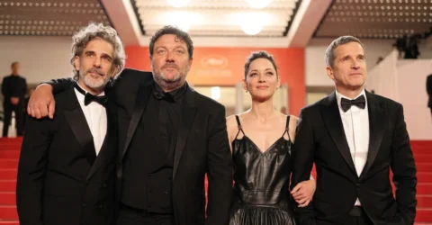 Marion Cotillard aplaudata sase minute la Cannes pentru filmul Karma. Joaca sub regia fostului sot
