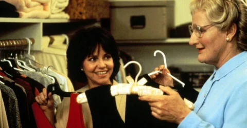 Sally Field spune ca Robin Williams nu era amuzant la filmarile Mrs Doubtfire. Detalii de pe set
