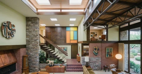 Tina Trahan a cumparat casa The Brady Bunch cu 3,2 milioane de dolari. Cum arata la interior