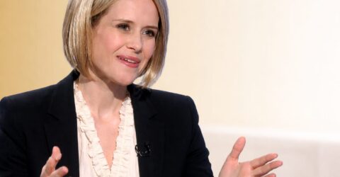 Mihaela Bilic atrage atenția că un copil nu ține cură de slăbire.