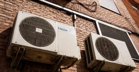 Peste 40°C în Germania au forțat o schimbare. Aparatele portabile chinezești răcoresc acum apartamentele europenilor