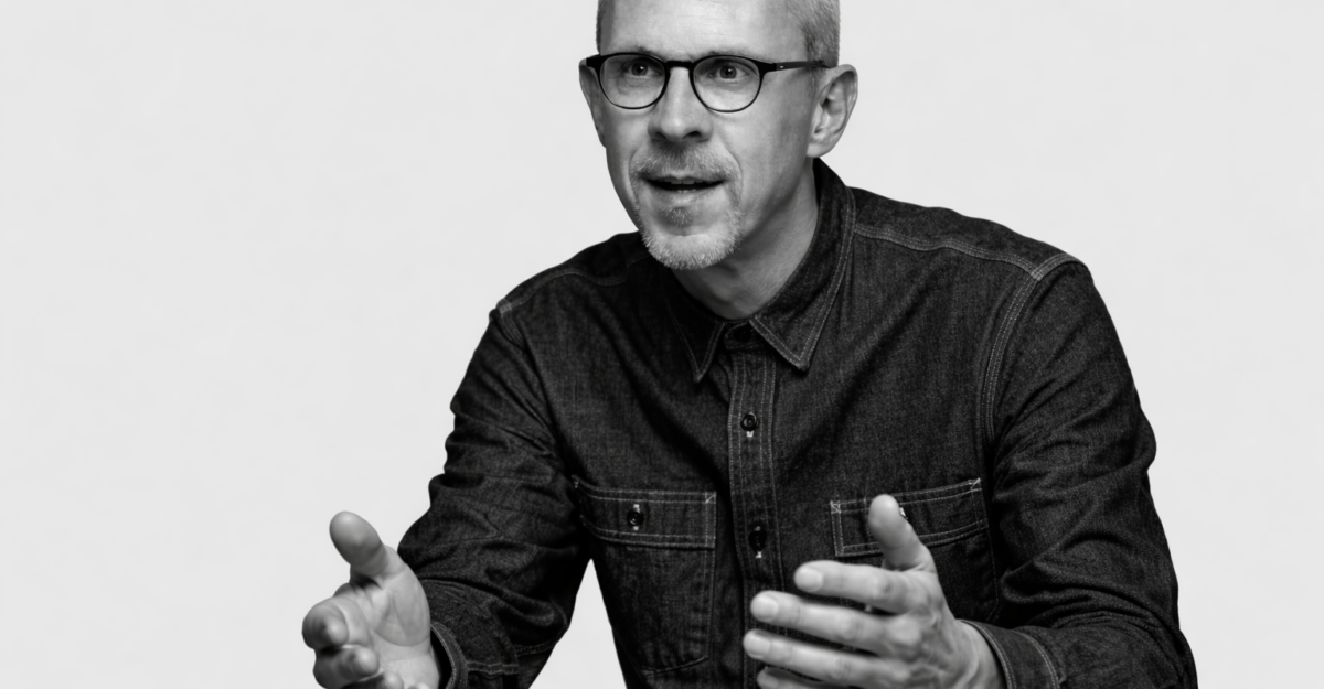 Tim Perks, concediat după 20 de ani la Nike, s-a reangajat în patru luni