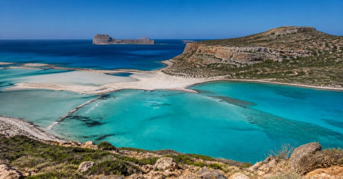 Laguna Balos din Creta limitează accesul la 1.200 de turiști la trei ore