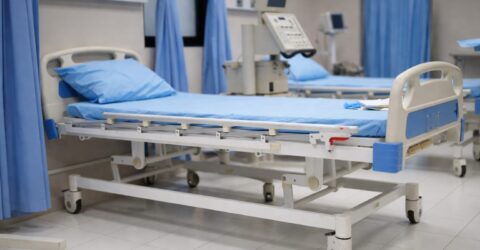 O fetiță nevaccinată a murit de difterie la Palermo. Familia a intrat sub anchetă pentru omor din culpă prin omisiune
