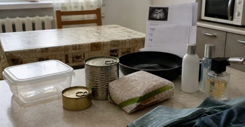 Peste 800 de substanțe pot afecta hormonii. Cum ajung din ambalaje, cosmetice și plastic la tiroidă
