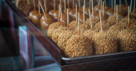 Cum faci acasă Caramel Apple Bark, desertul care păstrează gustul mărului caramelizat fără efort