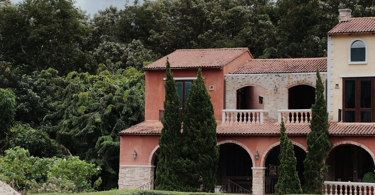 Cum a transformat Studio HARPA o casă de vacanță de 140 mp din Corbeanca într-un refugiu mediteranean