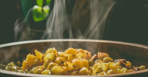 Annie’s a lansat două macaroane noi cu brânză. Care variantă e mai bine evaluată și unde o găsești