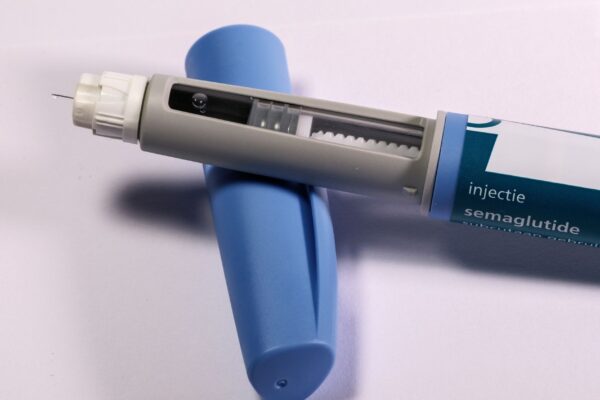 Medicamentele GLP-1 pot ajuta metabolismul la menopauză, dar nu tratează simptomele