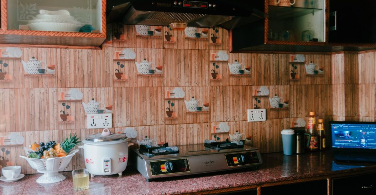 Ce rice cooker merită cumpărat dacă faci des orez. Diferențele dintre modelul accesibil și cel premium