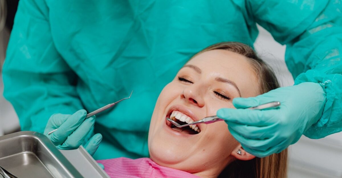 Implant dentar Straumann: ce trebuie să știi despre integrarea osoasă și perioada de vindecare