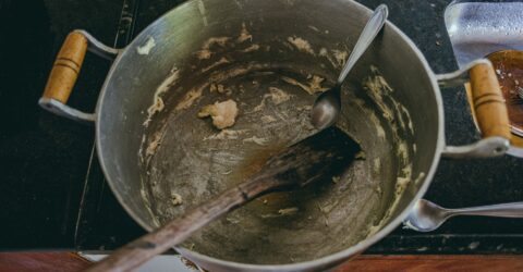De câte ori poți reîncălzi resturile de mâncare? De mai multe ori, dacă le păstrezi corect