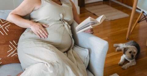 Gravidele expuse valurilor de căldură au șanse cu 26% mai mari de naștere prematură decât cele neexpuse