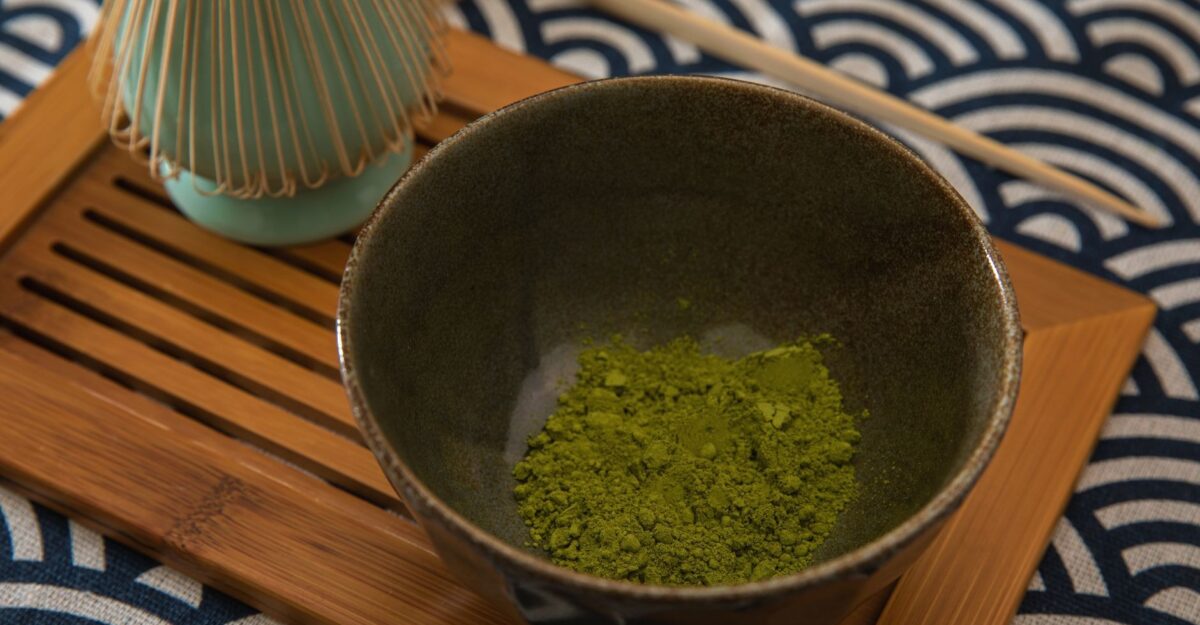 Cum prepari matcha și compari cofeina din porția de 2 g cu cea din cafea
