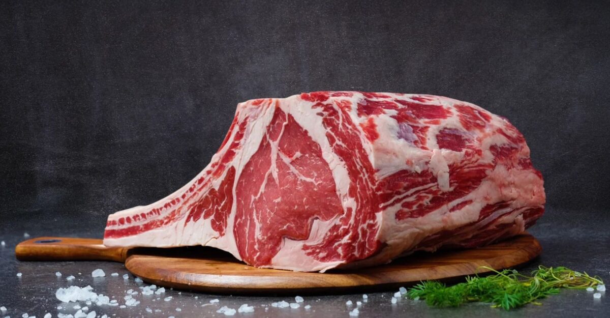 Un zahăr din carnea roșie este asociat cu un risc de diabet de tip 2 cu 63% mai mare