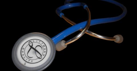 Când palpitațiile cer ajutor medical prompt și ce investigații îți poate recomanda medicul cardiolog