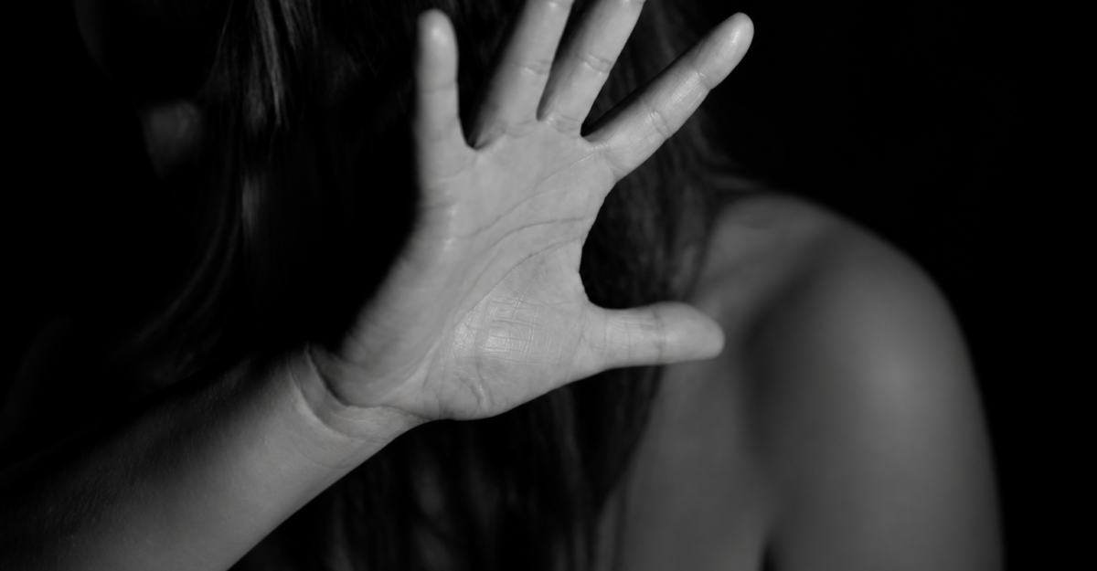 Poliția Română descrie verificările la domiciliu după o sesizare de violență domestică, chiar dacă victima nu cere ordin de protecție