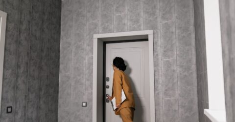 Ce să verifici la apartamentul de închiriat înainte să semnezi. Șase controale pe care le faci la vizionare